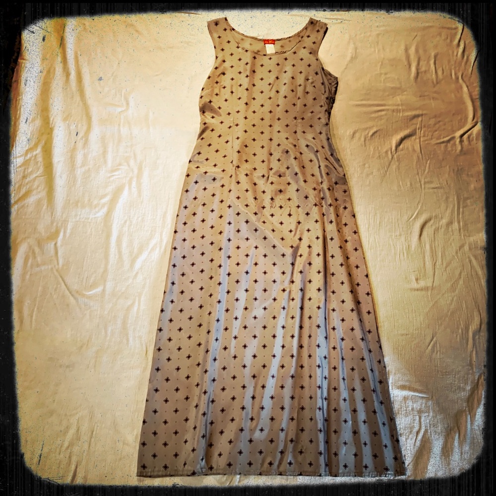 Vintage 90’s Silver Lip Gloss Dress size Medium